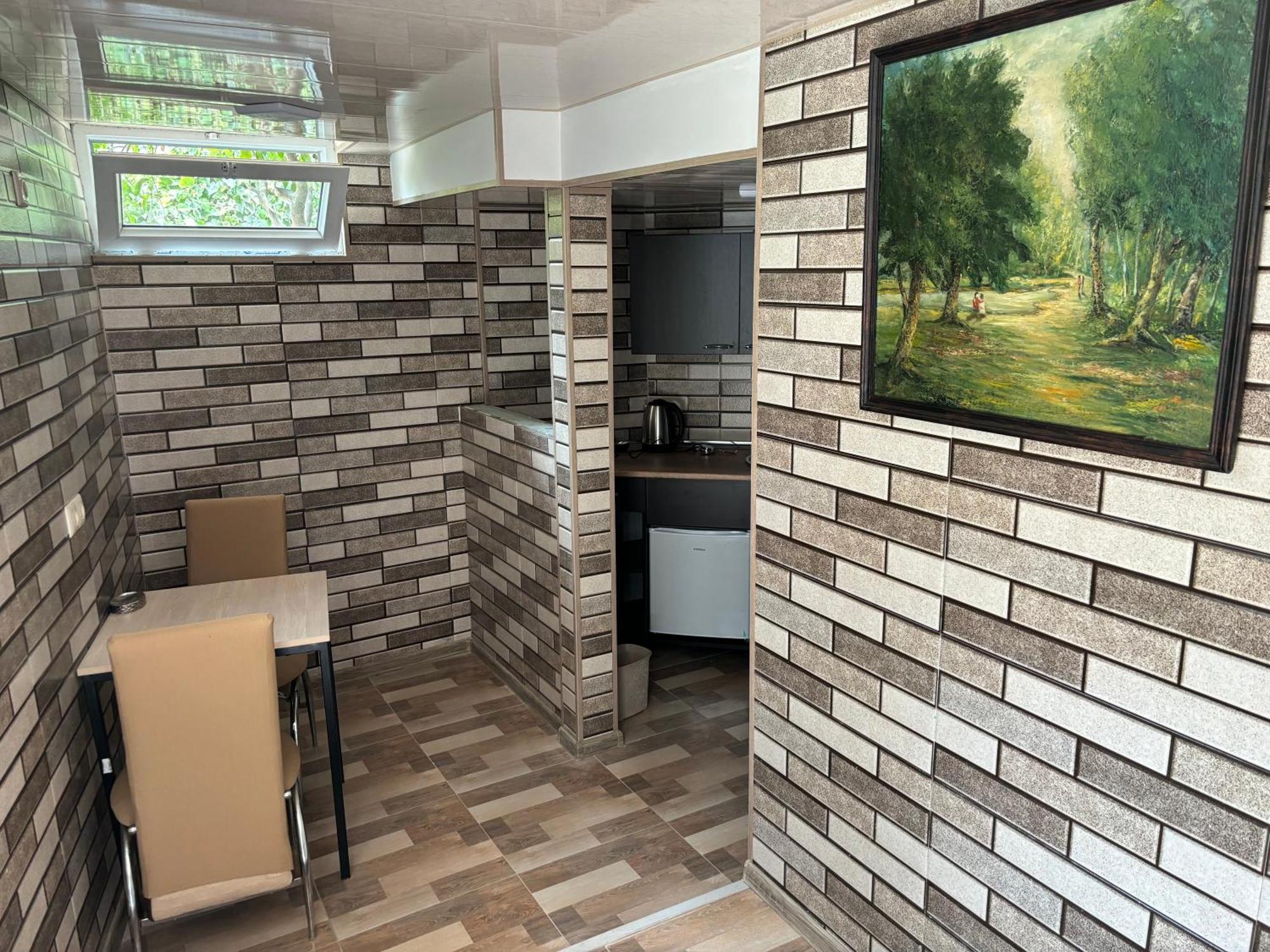 Downtown Guest House 쿠타이시 외부 사진