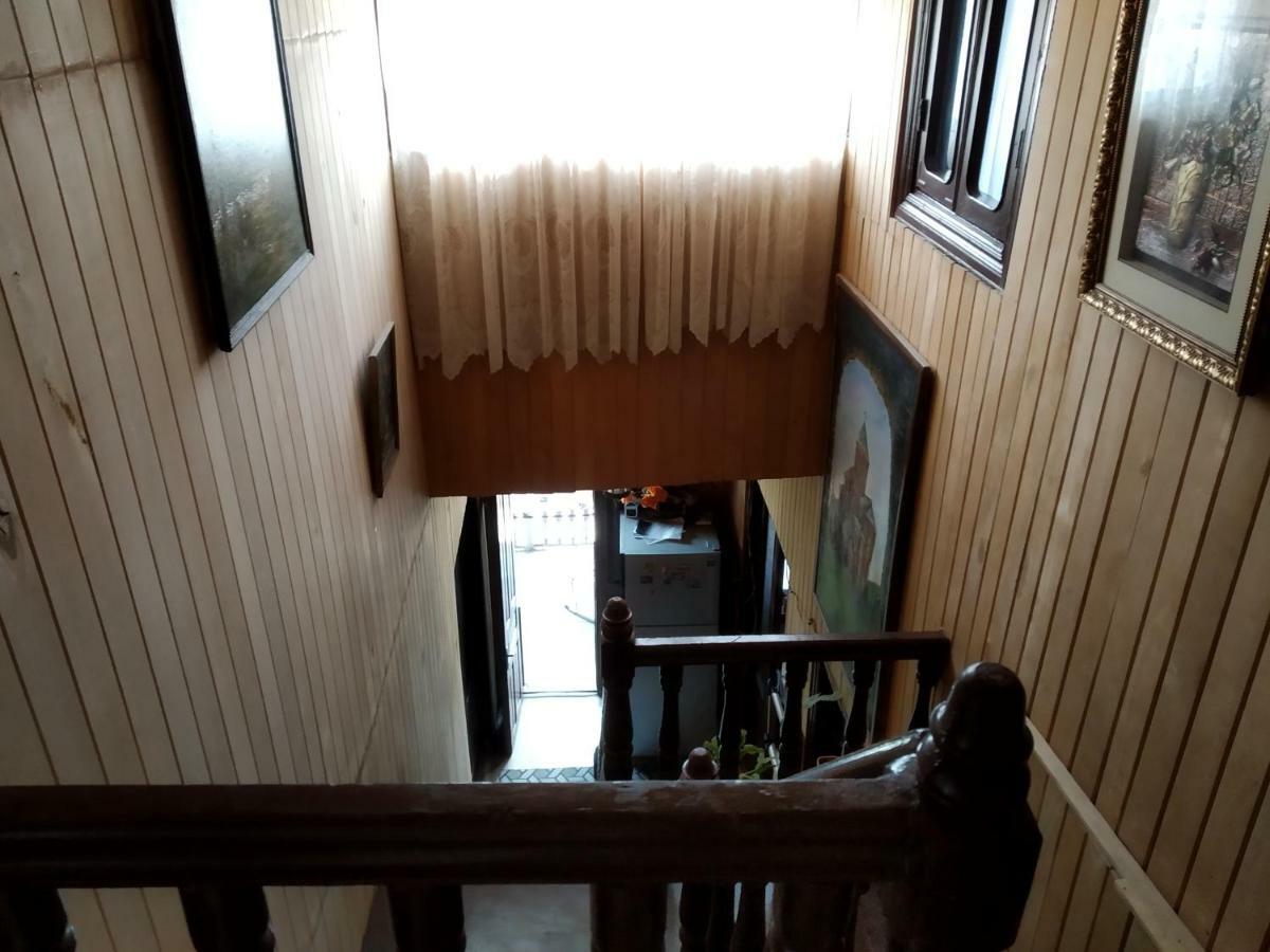 Downtown Guest House 쿠타이시 외부 사진