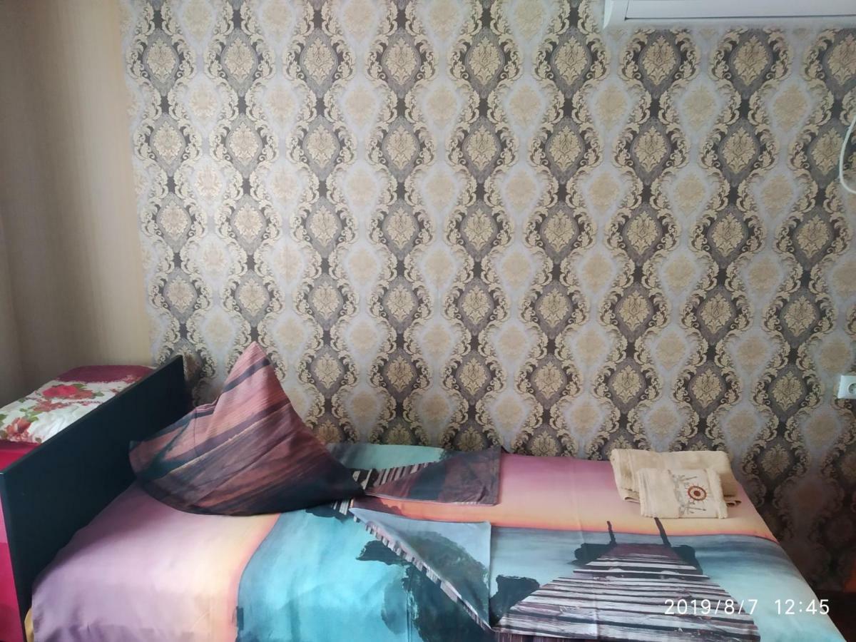 Downtown Guest House 쿠타이시 외부 사진